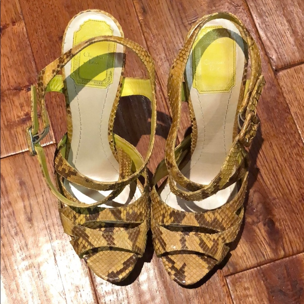 Christian Dior size 9 1/2 yellow high heel shoes